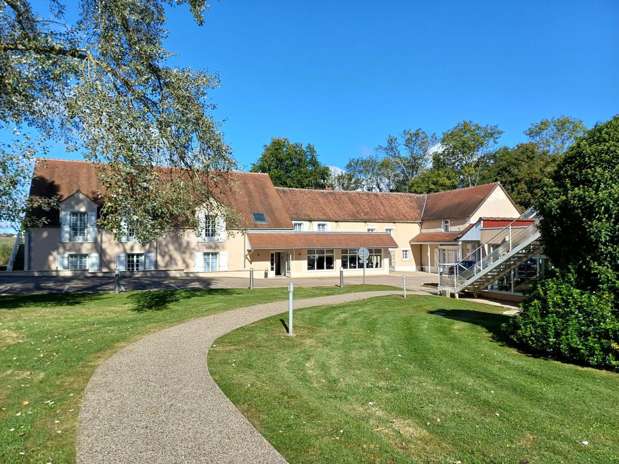 Logis Hotel Restaurant Le Moulin De La Coudre Venoy Екстер'єр фото